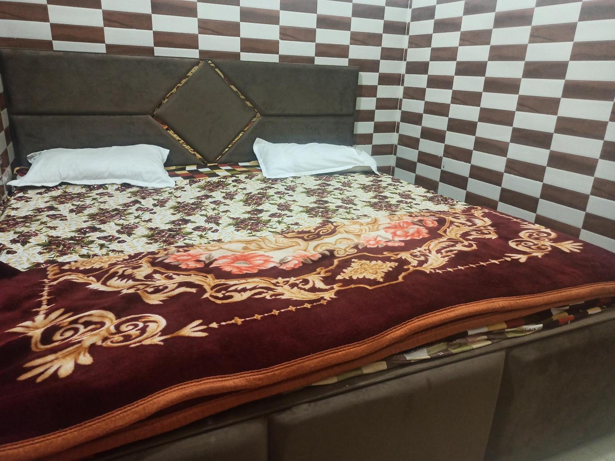 Mero Dham Guest house *